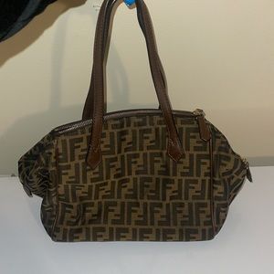 AUTHENTIC FENDI SHOULDER BAG